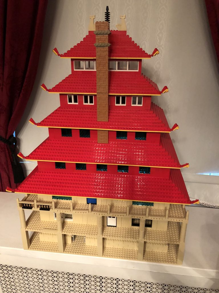 Reading Pagoda in LEGO